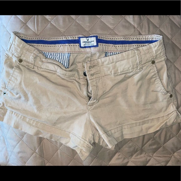 Favorite style womens American Eagle shorts size 10 - Picture 1 of 10